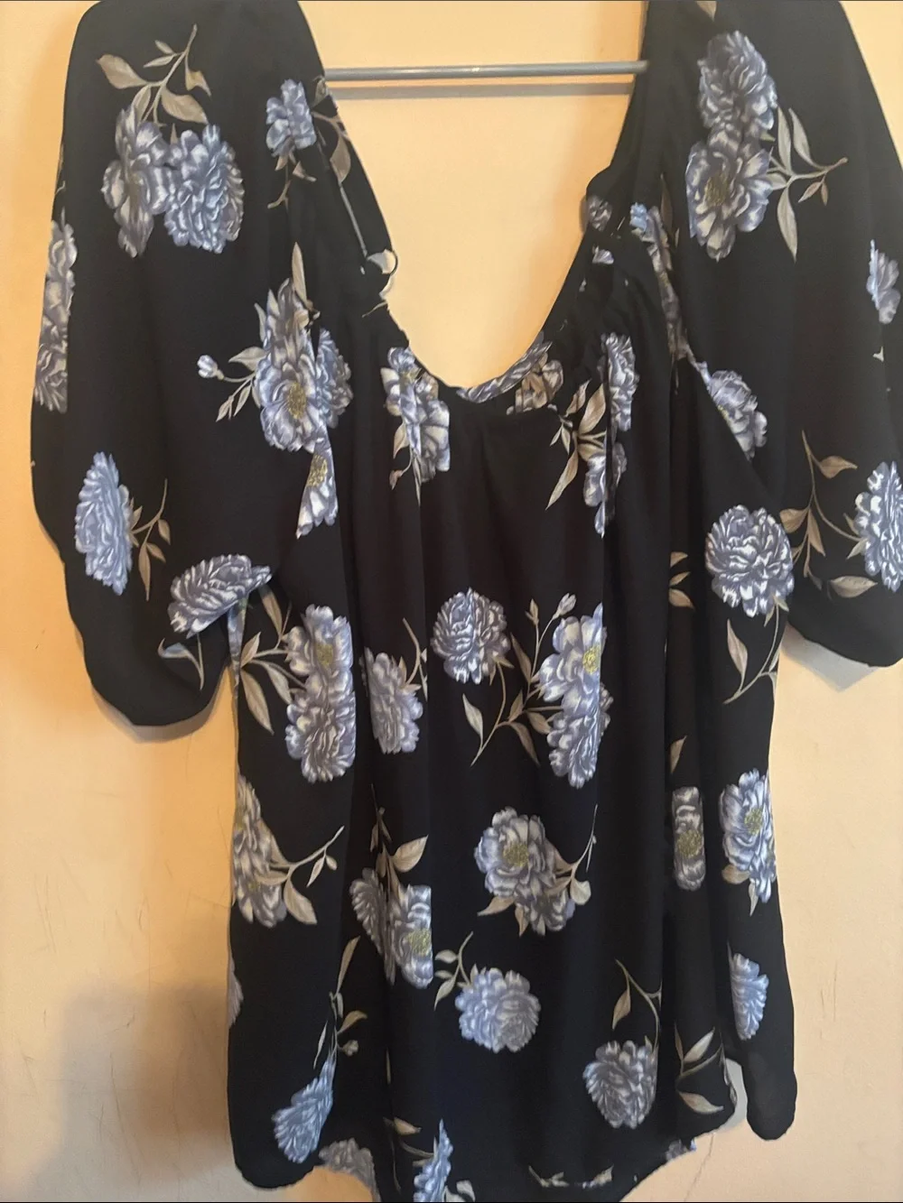 torrid Black Floral Cold-Shoulder Camisole with Blue-Gray Blooms